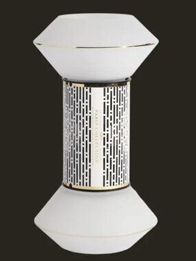 NWT Aroma360 Paris Collection Hourglass Diffuser With Oil